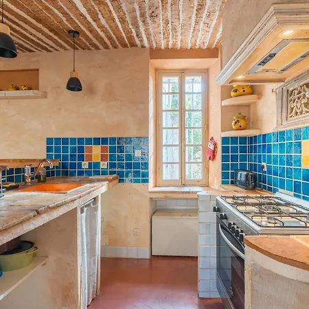 Demeure Vigneronne Avec Jardin Holiday home Tavernes